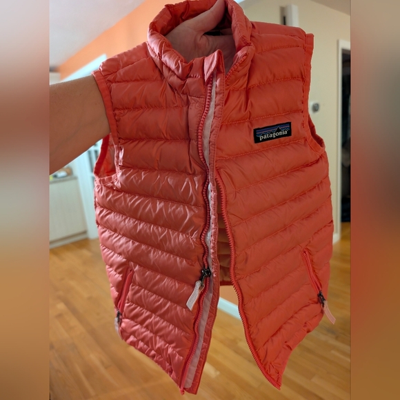 Patagonia Coral Quilted Vest Size 5 - Picture 4 of 5